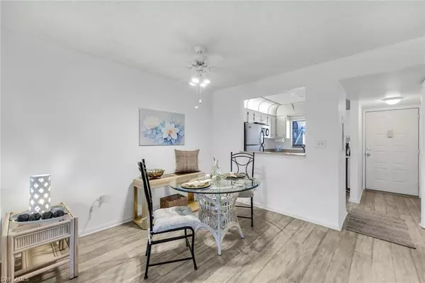 Naples, FL 34116,4251 27th CT SW #103