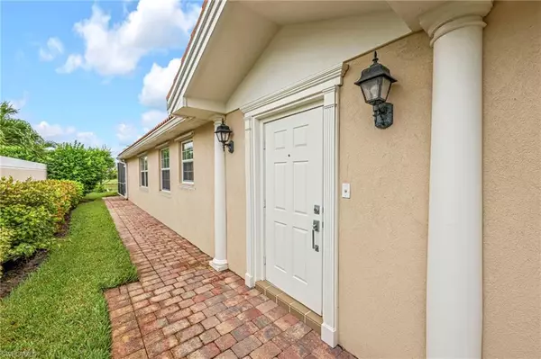 Naples, FL 34114,7146 Marconi CT