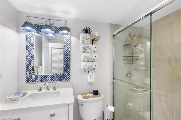 Marco Island, FL 34145,235 Seaview CT #B1