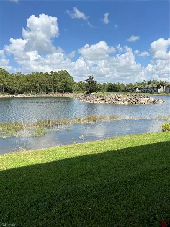 Naples, FL 34112,8555 Naples Heritage DR #214