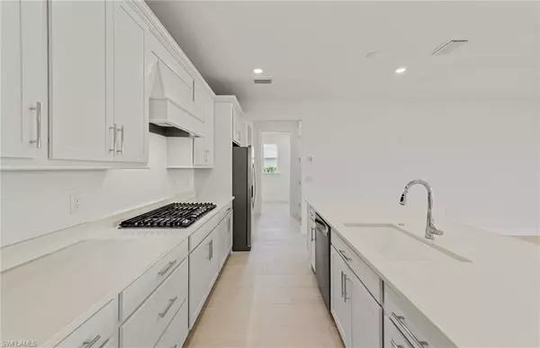 North Fort Myers, FL 33917,7377 Blue Salvia DR