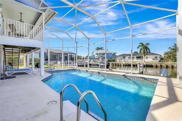 390 Waterleaf CT, Marco Island, FL 34145