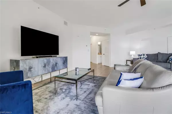 Naples, FL 34102,450 Bayfront PL #4206
