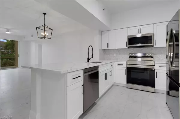 Estero, FL 33928,20170 Estero Gardens CIR #107