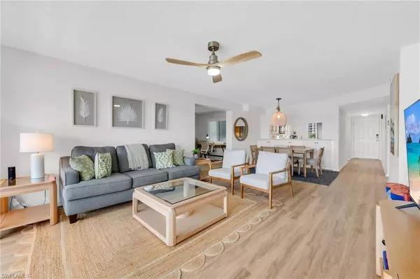 Naples, FL 34108,10682 Gulf Shore DR #205