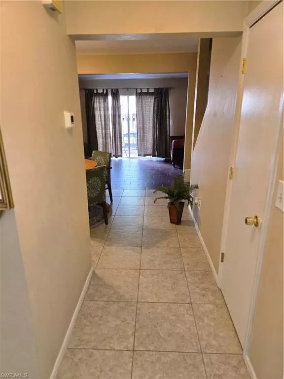 Fort Myers, FL 33919,6324 Panther LN #6