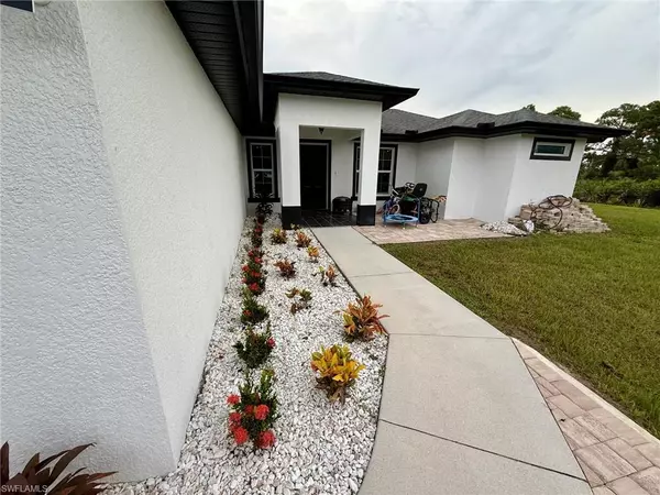 1256 Burma CT, Fort Myers, FL 33913