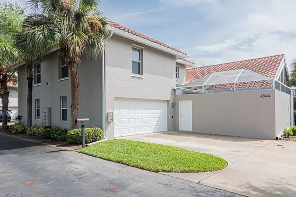 Naples, FL 34109,4544 Court WAY #18D