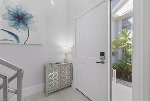 Naples, FL 34110,5873 Three Iron DR #503