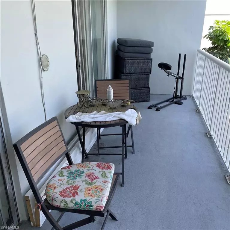 North Miami Beach, FL 33160,3527 NE 168 ST #204