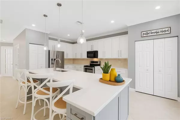 Naples, FL 34119,1350 Triandra LN