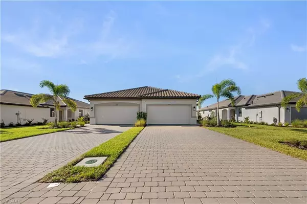 Estero, FL 33928,19573 Hinkley DR