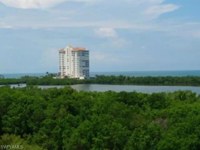 Naples, FL 34108,5550 HERON POINT DR #505