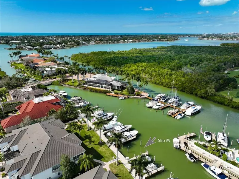 1777 Gulfstar DR S, Naples, FL 34112