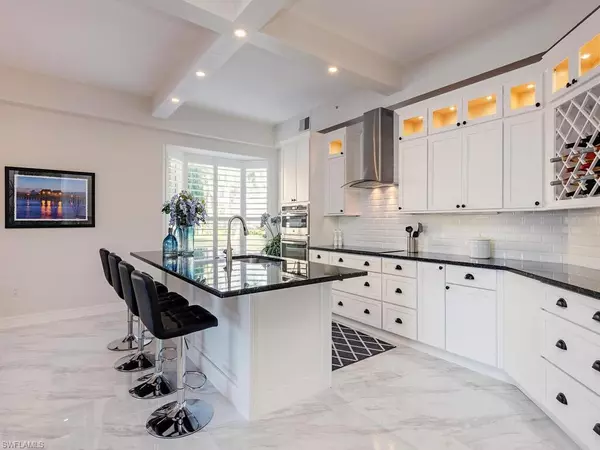 Naples, FL 34109,1830 Les Chateaux Blvd #104