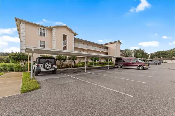 3250 Cypress Glen WAY #406, Naples, FL 34109