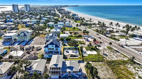 117 Hibiscus DR, Fort Myers Beach, FL 33931