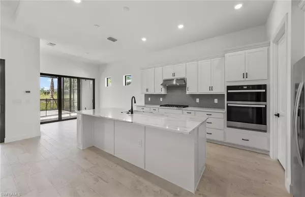 Naples, FL 34120,2055 Freemont WAY