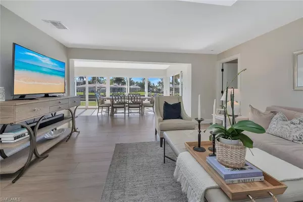 Naples, FL 34102,1925 Tarpon RD