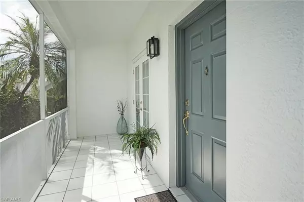 Naples, FL 34108,853 Tanbark DR #105
