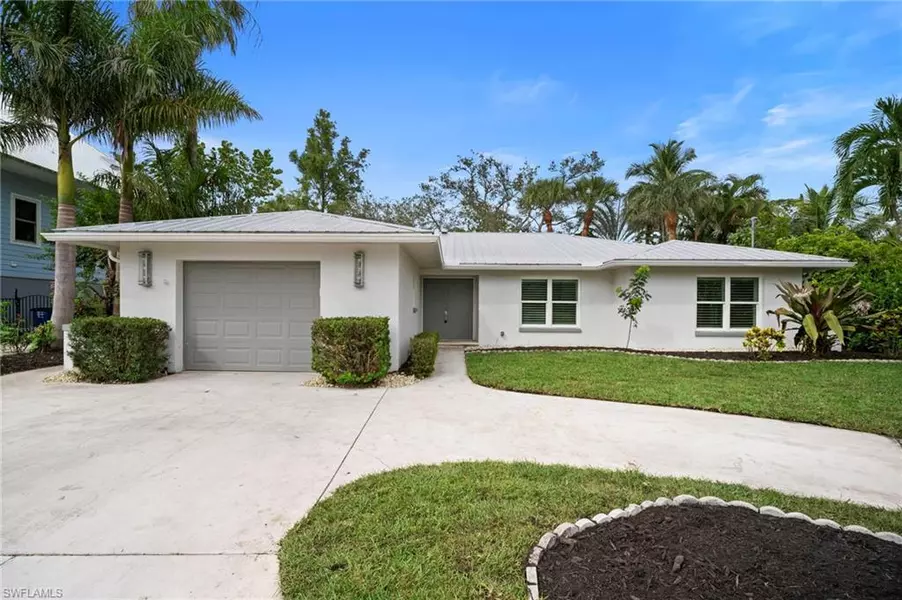 9964 Puopolo LN, Bonita Springs, FL 34135