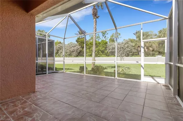 Naples, FL 34114,14130 Winchester CT #1503