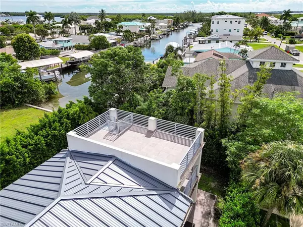 Naples, FL 34113,145 Capri BLVD