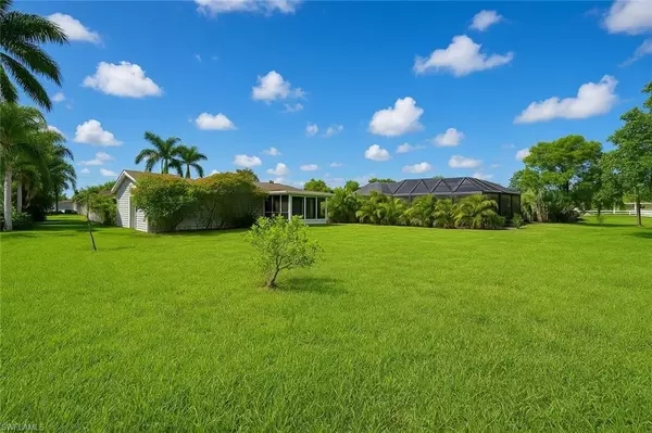 Fort Myers, FL 33905,13880 lazy LN