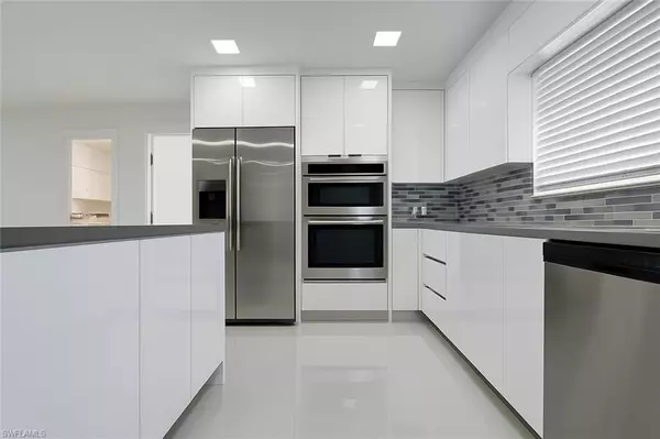 Fort Myers, FL 33905,13880 lazy LN