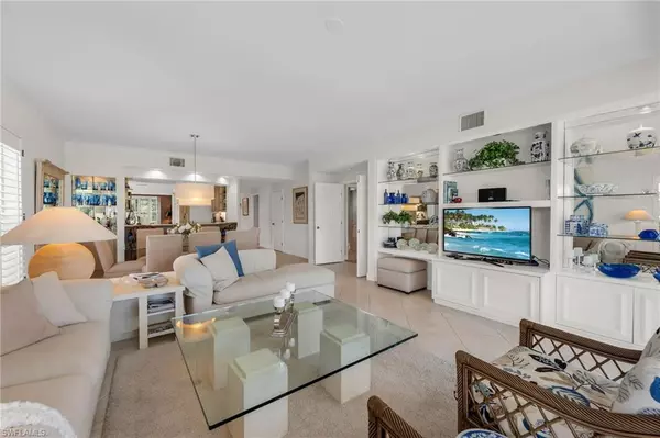 Naples, FL 34105,496 Edgemere WAY E #1