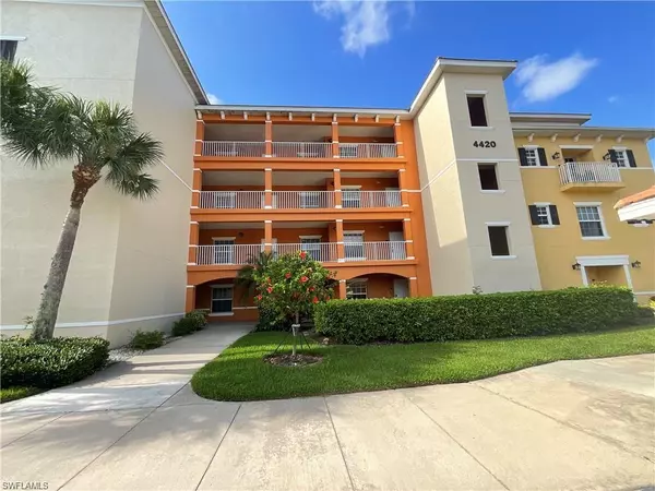 4420 Botanical Place CIR #104, Naples, FL 34112
