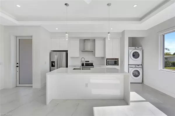 Bonita Springs, FL 34135,26169 Earl RD