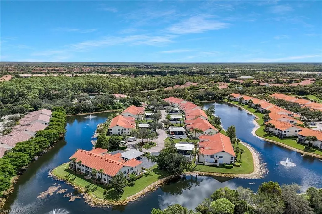 Naples, FL 34110,5440 Worthington LN #103