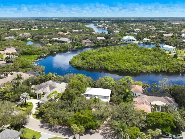 Bonita Springs, FL 34134,27351 Oak Knoll DR