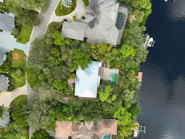 Bonita Springs, FL 34134,27351 Oak Knoll DR