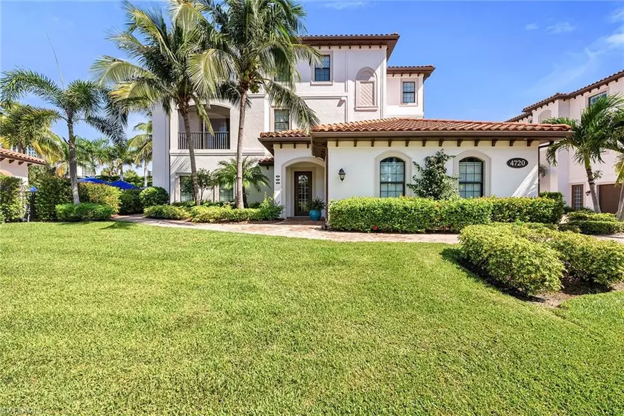 4720 Colony Villas DR #902, Bonita Springs, FL 34134