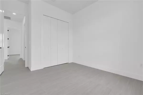 Lehigh Acres, FL 33976,3204 34th ST SW