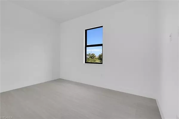 Lehigh Acres, FL 33976,3204 34th ST SW