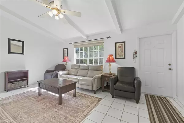 Naples, FL 34116,5356 16th PL SW #G4