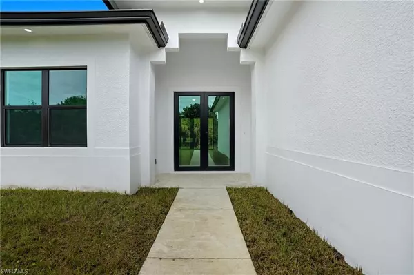 Naples, FL 34117,442 4th ST SE