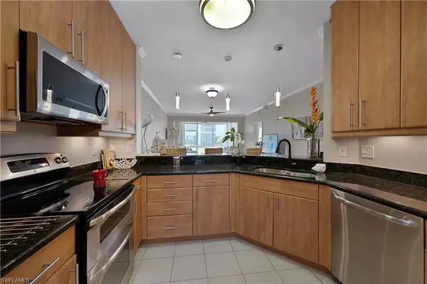 Naples, FL 34108,7058 Barrington CIR #102