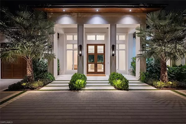 Naples, FL 34102,1555 Nautilus RD