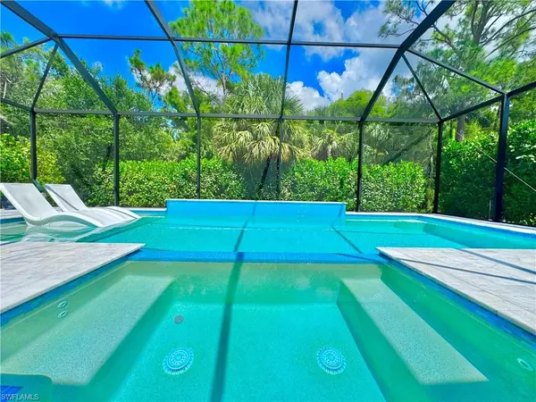 Naples, FL 34105,12667 Biscayne CT
