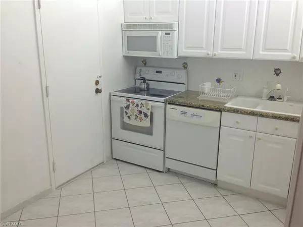 Lauderhill, FL 33319,3760 INVERRARY DR #1W