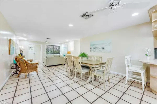 Naples, FL 34108,131 Cajeput DR