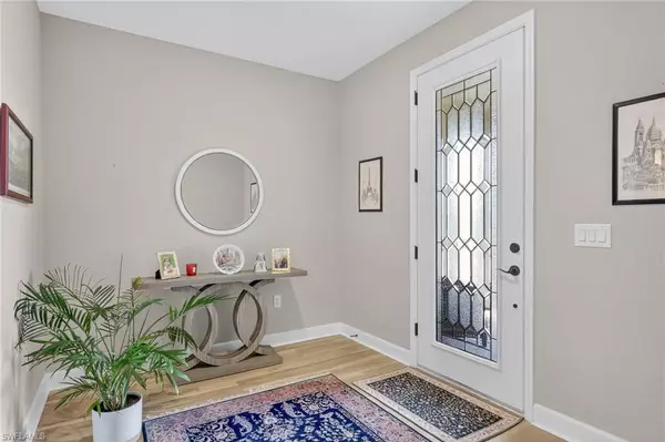 Naples, FL 34120,2082 Grove DR