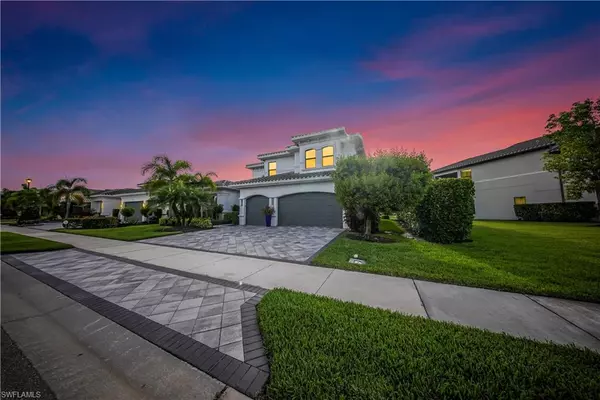 4616 Azalea DR, Naples, FL 34119