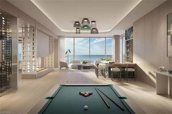 Naples, FL 34102,1121 GULF SHORE BLVD N #2S