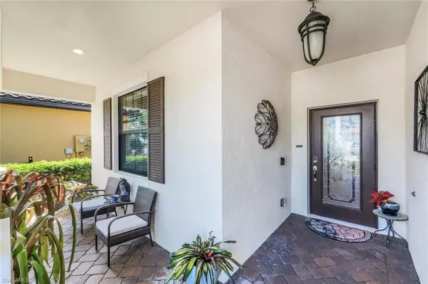 Naples, FL 34119,4244 Raffia Palm CIR