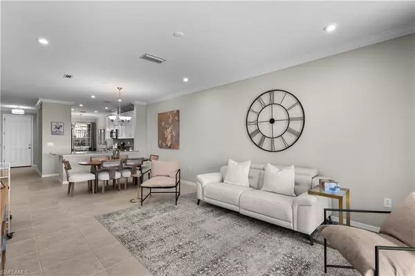 Naples, FL 34119,9365 Pocida CT #104